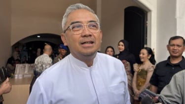 Detik-Detik Wali Kota Farhan Selamatkan Pemotor dari Kepungan Begal di Bandung