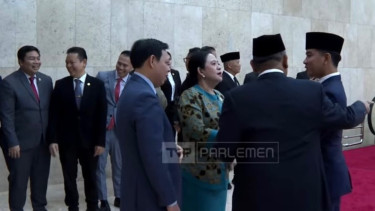 Momen Puan Maharani dan Gibran Asyik Ngobrol saat Tunggu Kedatangan PM India Narendra Modi