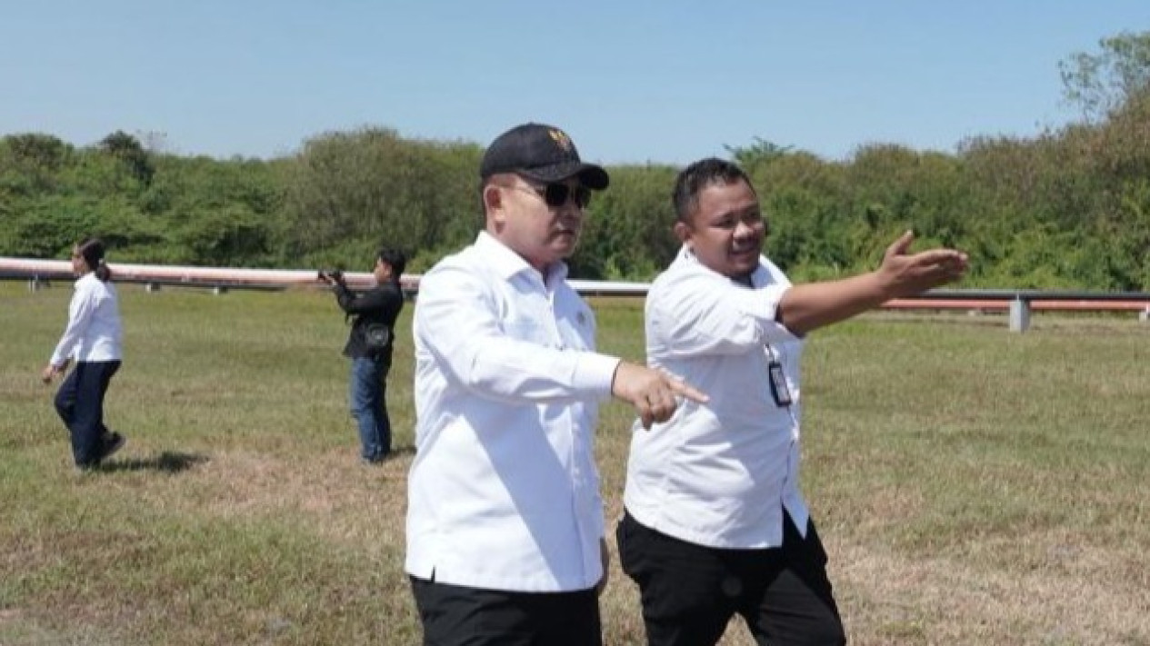 KSP Kebut Izin Kedung Keris dan Banyugeni, Dudung: Target Produksi Minyak 1 Juta Barel 2029
            - galeri foto