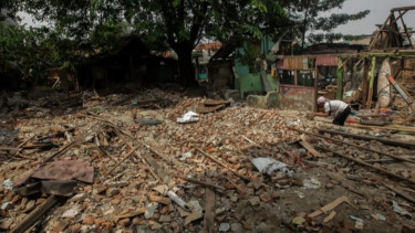 Lensa Berbicara: Penampakan Bangunan di Sisi Rel Pasar Minggu Usai Dibongkar