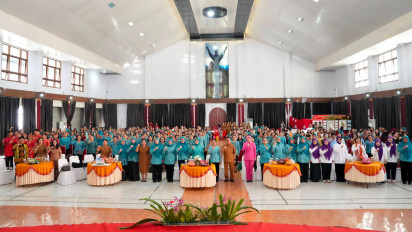 Ketum TP PKK Tri Tito Karnavian Ajak Masyarakat Tana Toraja Lawan HIV dan TBC Melalui Edukasi serta Deteksi Dini