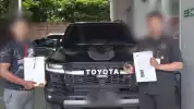 Melongok Kendaraan Land Cruiser yang Dibeli Secara Kredit untuk Suap Bupati Kuansing dari Sekda