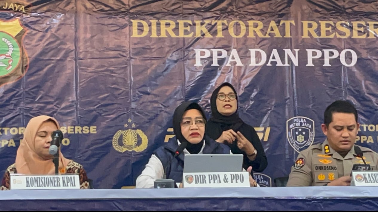 Polda Metro Jaya Bongkar Kasus Ekspolitasi Anak di Jakbar, Tetapkan Satu Tersangka dan Amankan Empat Anak yang Jadi Korban
            - galeri foto
