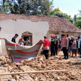 Dinding Rumah Setinggi 3 Meter di Sleman Roboh Timpa Dua Pekerja, Satu Tewas dan Satu Dirawat di RS