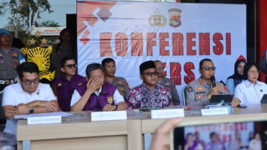 Pesan Mendalam untuk Presiden dari Ibu Korban Kasus Dugaan Pembakaran Santri di Lombok