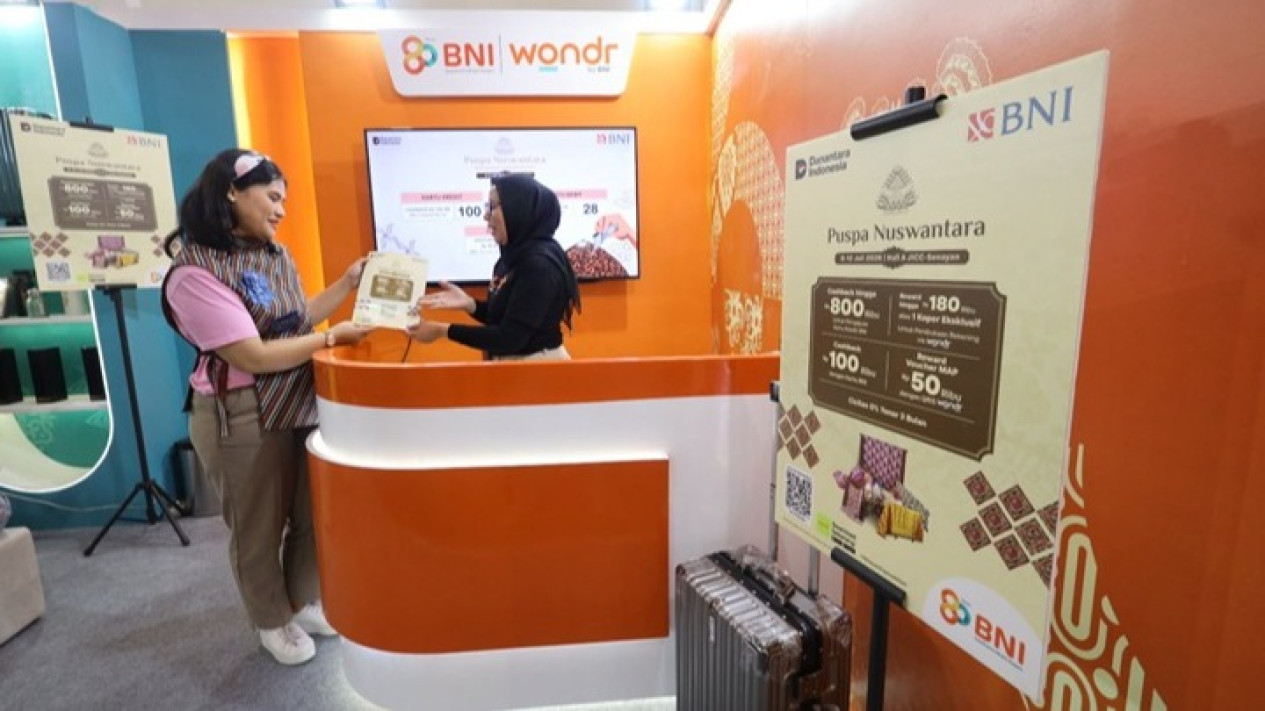BNI Tebar Promo di Puspa Nuswantara 2026, Dorong Transaksi Digital UMKM Batik
            - galeri foto