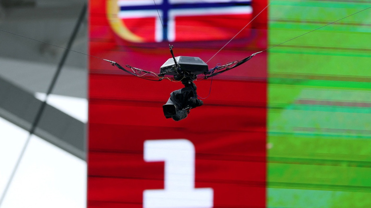 FIFA Angkat Suara Atas Kontroversi Gol Jude Bellingham di Laga Inggris Vs Norwegia, Pastikan Bola Tak Sentuh Kabel Spidercam
            - galeri foto