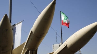 Iran Gempur Fasilitas AS di Kuwait-Bahrain-Qatar