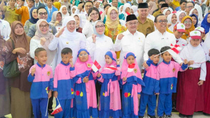 Gubernur Khofifah bersama Menko PMK, Mendikdasmen dan Menteri PPPA Luncurkan Gernas Rana MPLS Ramah 2026