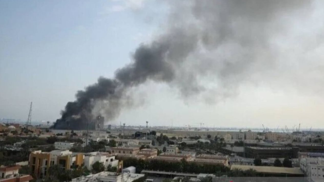 Fasilitas Militer AS di Bahrain dan Radar di Oman Jadi Target Serangan Iran
            - galeri foto