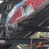 Dalami Penyebab Truk Tabrak JPO Jalan Kapten Tendean, Polisi Periksa Sopir