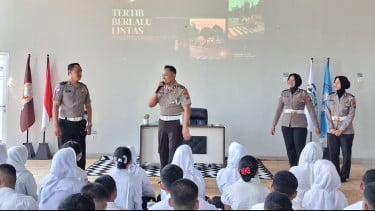 Tahun Ajaran Baru: Polisi, Edukasi Pelajar Tanamkan Budaya Tertib Lalu Lintas dan Cegah Perundungan