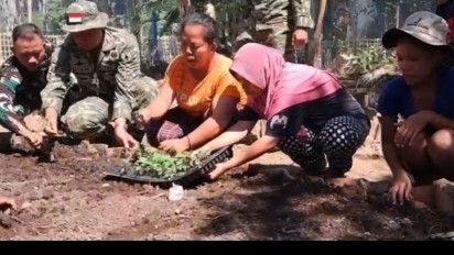 Topang Ketahanan Pangan saat Musim Kemarau, TNI bersama Warga Sulap Lahan Mati Jadi Produktif