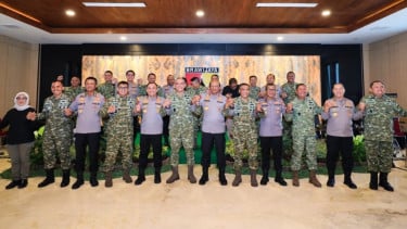 Kapolda Jatim dan Pangdam V/Brawijaya Perkuat Sinergi "Jogo Jatim" Demi Stabilitas dan Kesejahteraan Masyarakat