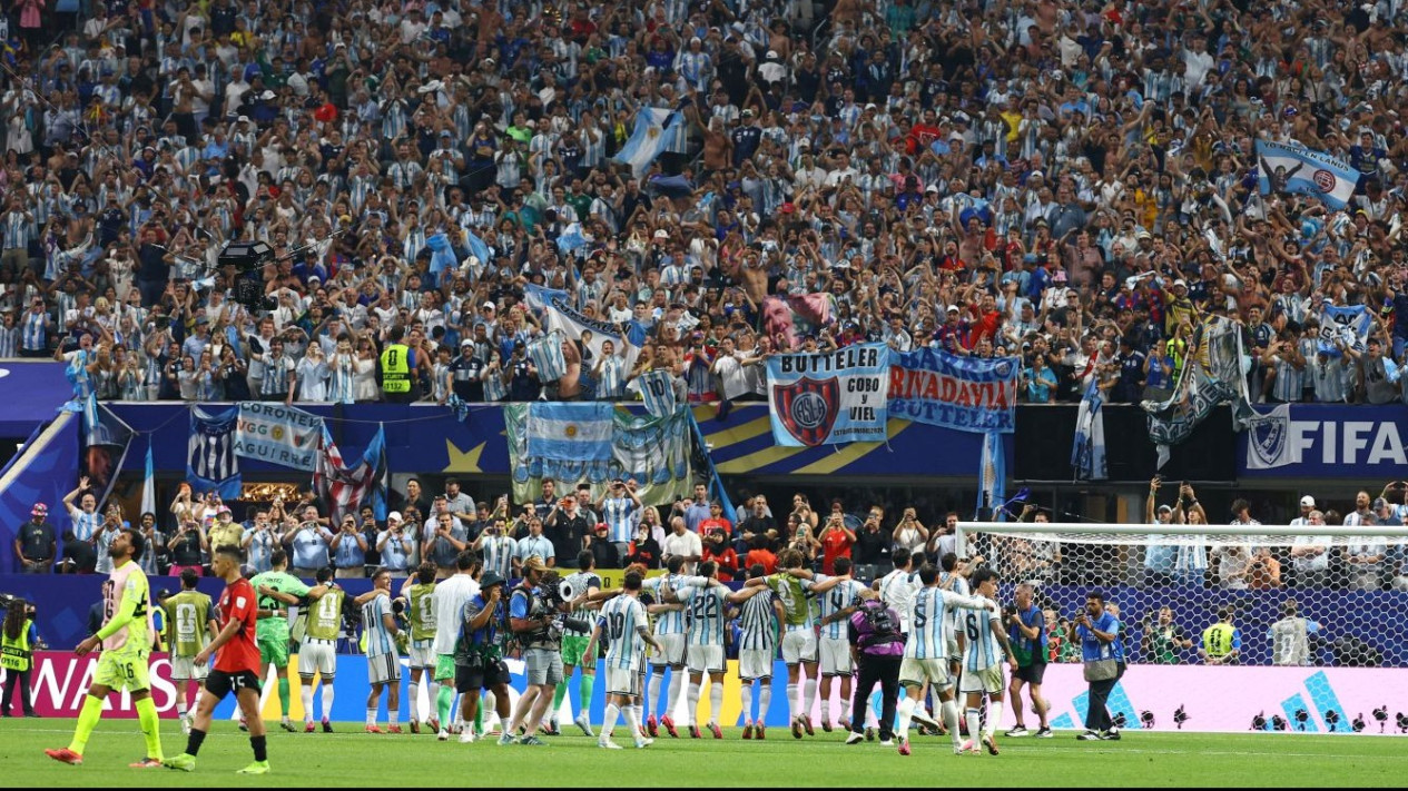 FBI Tetapkan Laga Inggris Vs Argentina Sebagai Agenda Berisiko Tertinggi di Piala Dunia 2026, Persiapkan Pengamanan Ekstra 
            - galeri foto