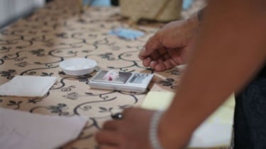 Ada yang Aneh di Mulutnya, Pengunjung Lapas Porong Sidoarjo Ini Tak Berkutik Saat Disuruh Buka Mulut oleh Petugas