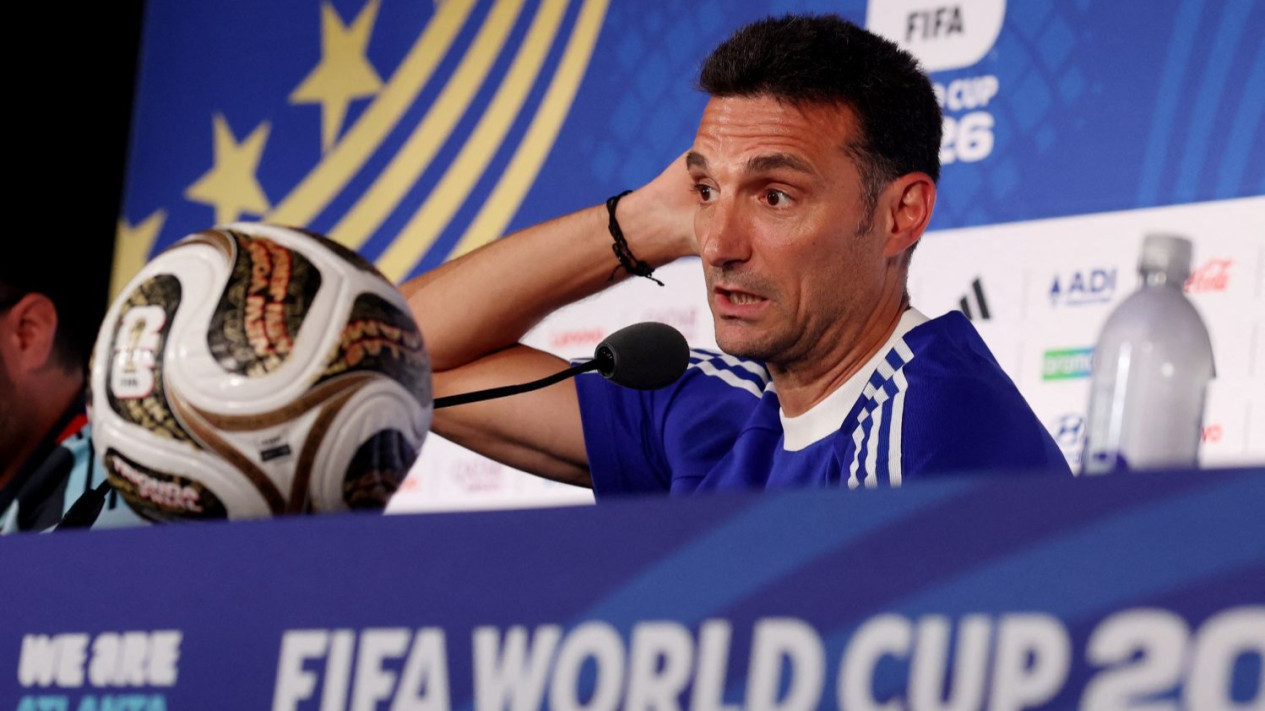 Kepulauan Falklands Terseret, Lionel Scaloni Tak Ingin Bawa-bawa Politik di Laga Semifinal Piala Dunia Argentina Vs Inggris
            - galeri foto
