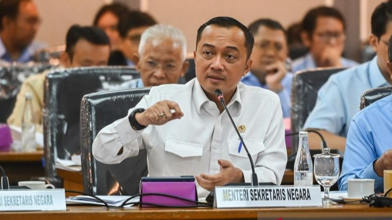 Istana Soal KPK Diusul Ambil Alih Kasus Eks Jampidsus Febrie Adriansyah: Hormati Proses Hukum
            - galeri foto