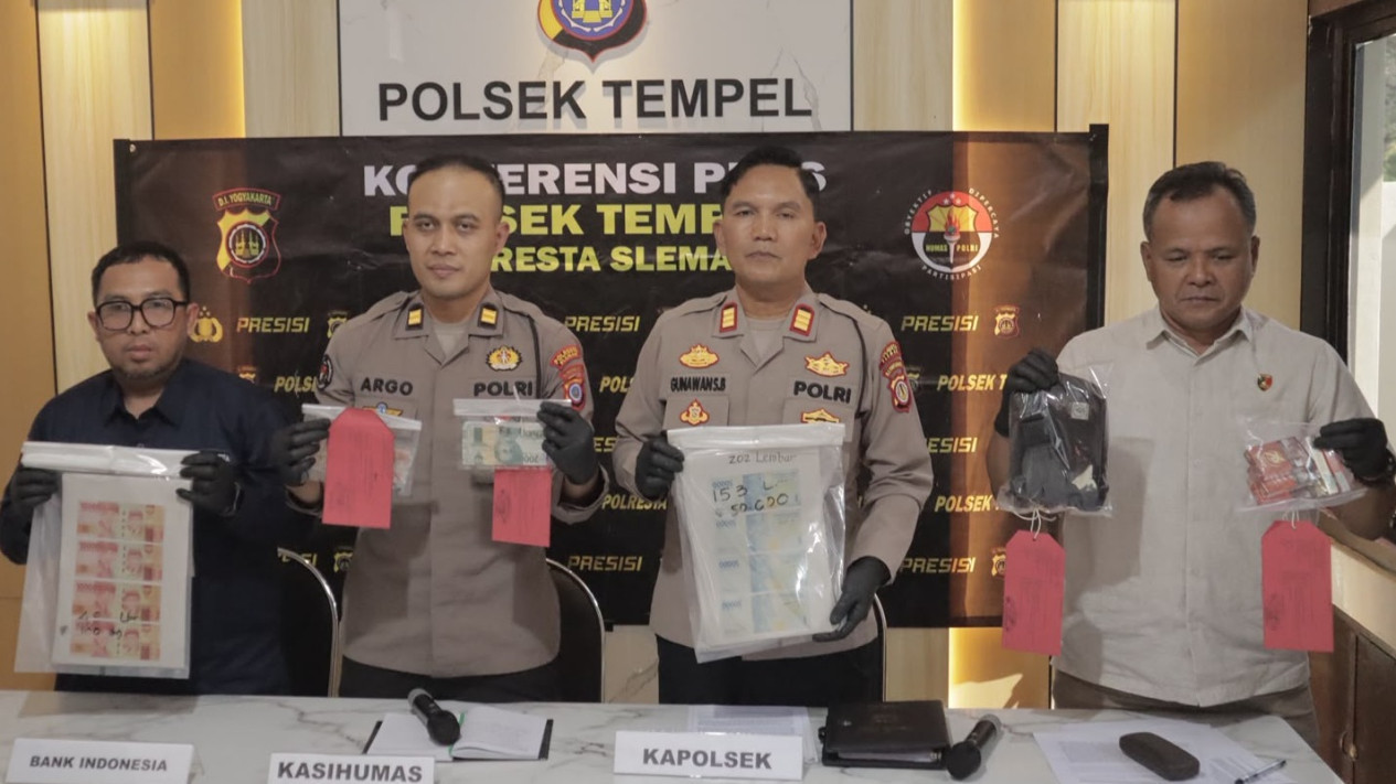 Terhimpit Ekonomi, Pria Asal Sleman Beli Printer Untuk Cetak Uang Palsu, Dipakai Belanja Rokok dan Mie Instan
            - galeri foto