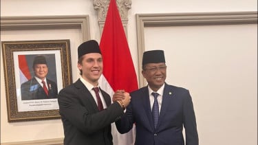 Luke Anthony Vickery Resmi WNI, Menkum: Berjuang Wujudkan Harapan Presiden dan Rakyat Indonesia Untuk Piala Dunia 2030