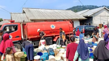 Sebanyak 16 Daerah di Jawa Tengah Siaga Kekeringan, Pemprov Guyur 3,2 Juta Liter Air Bersih untuk Warga Terdampak