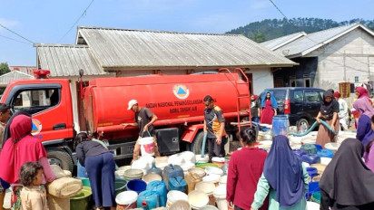 Sebanyak 16 Daerah di Jawa Tengah Siaga Kekeringan, Pemprov Guyur 3,2 Juta Liter Air Bersih untuk Warga Terdampak
