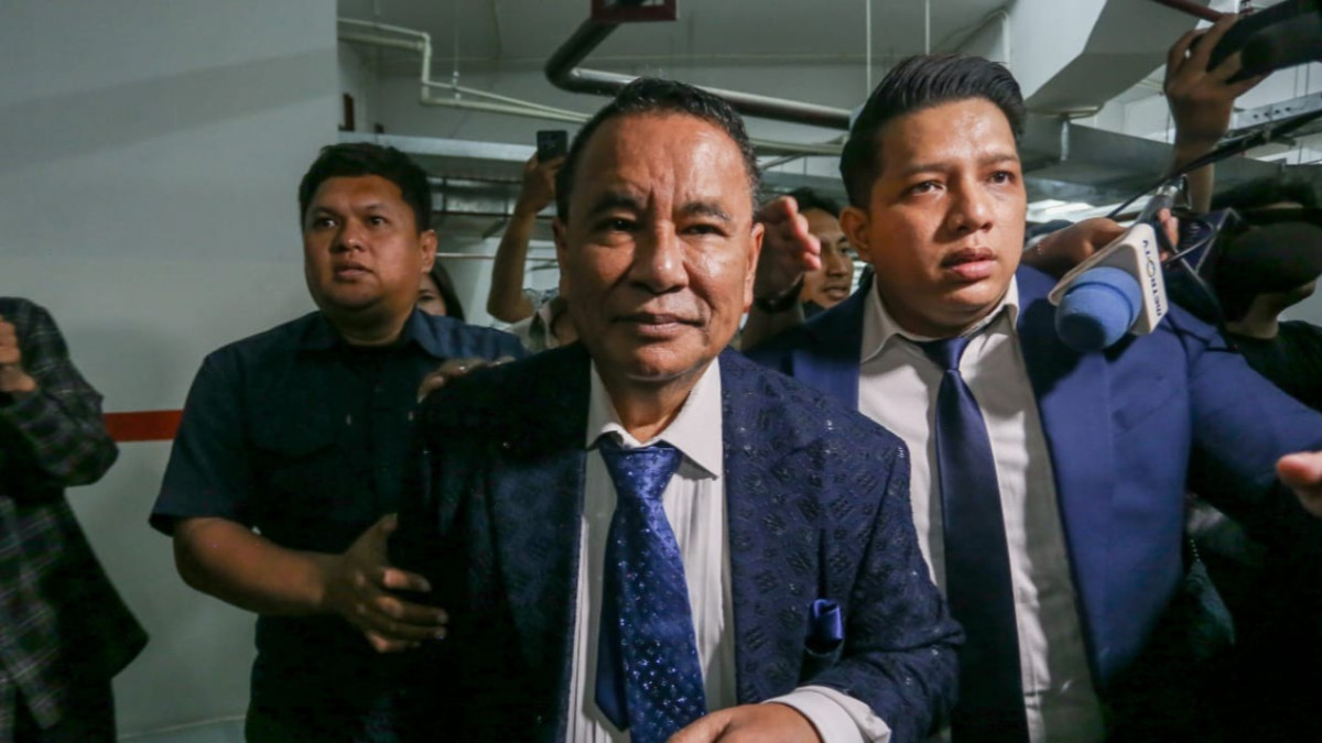 Hotman Paris Jadi Pengacara Febrie Adriansyah