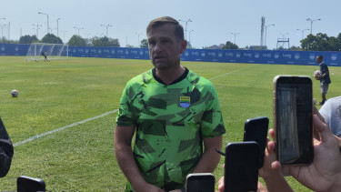 Frans Putros Pilih Hengkang dari Persib, Igor Tolic Hormati Keputusannya