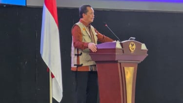 Kepala BSKDN Dorong Mahasiswa KKN Jadi Motor Inovasi Berbasis Kearifan Lokal di Kepulauan Yapen