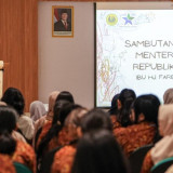100 Siswa SMA Labschool Jakarta Pamerkan Karya Seni, Hasil Lelang Disumbangkan untuk Kegiatan Sosial