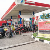 Bahlil Temui Purbaya Bahas Sistem Subsidi BBM: Masa Orang Kaya Kita Subsidi?