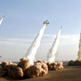 Iran Terus Luncurkan Rudal dan Drone ke Pangkalan AS