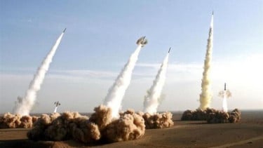 Iran Terus Luncurkan Rudal dan Drone ke Pangkalan AS