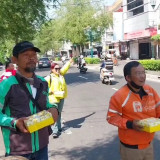 Wujud Kepedulian, Komunitas Ojek Online Sulusi Gelar Aksi Jumat Berkah