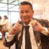 Viral Disindir Anak Sulung Membantu Cuma Marketing, Ternyata Segini Perkiraan Bayaran Pengacara Senior Indonesia itu