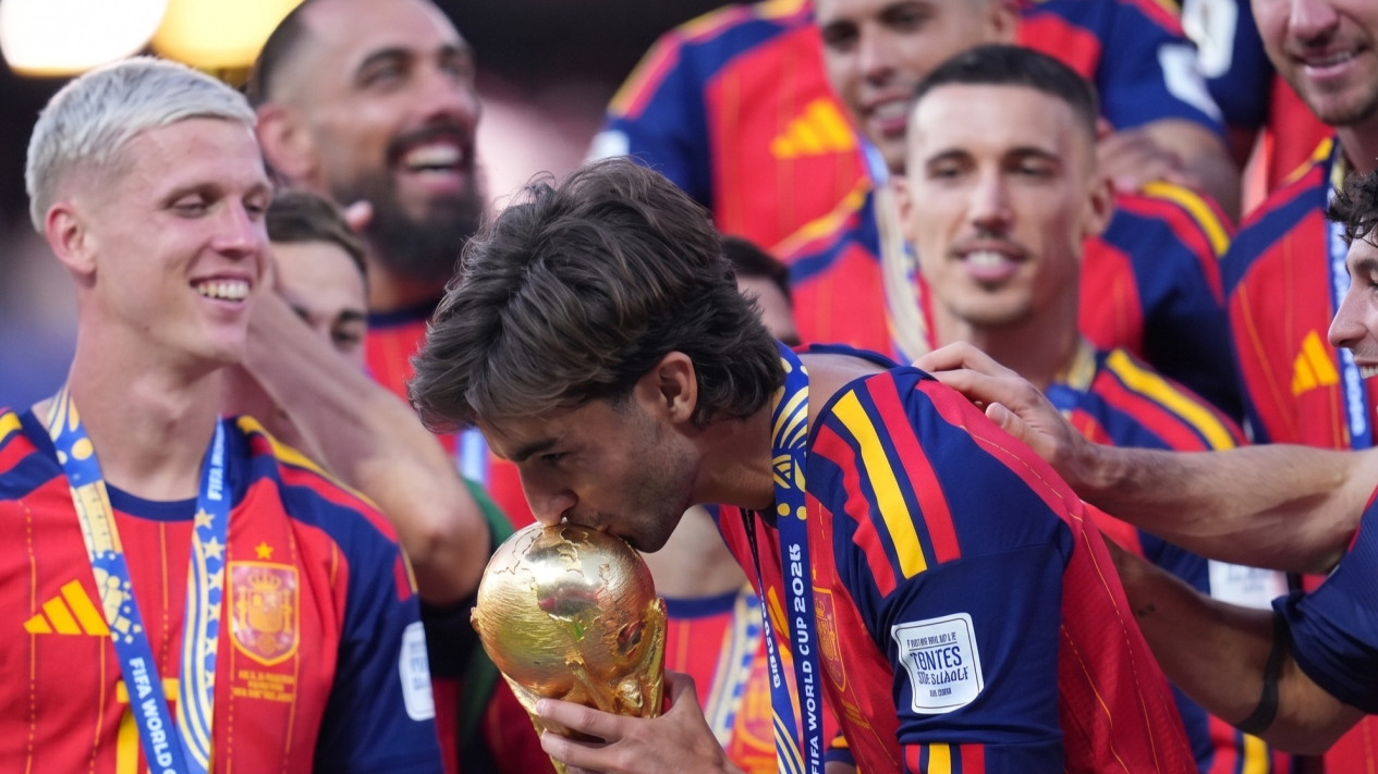 Menilik Sejarah Berulang Spanyol di Final Piala Dunia 2010 dan 2026, Gol Tunggal yang Antarkan La Roja Angkat Trofi
            - galeri foto