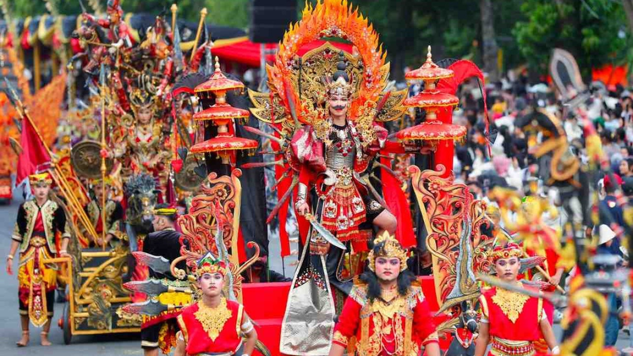 Spektakuler, Inilah yang Bikin Beda Banyuwangi Ethno Carnival
            - galeri foto
