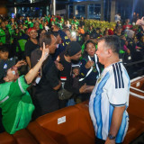 Apresiasi Penggerak Ekonomi Digital, Menteri UMKM Ajak Ojol Nobar Final Piala Dunia 2026