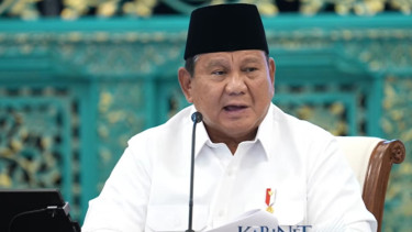 Presiden Prabowo Soroti Kemiskinan Ekstrem dan Kesejahteraan Guru di Sidang Kabinet Paripurna
