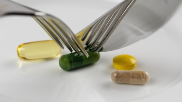 6 Cara Minum Vitamin yang Benar agar Nutrisi Tidak Terbuang Percuma