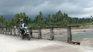 Jembatan Darurat Nagari Andurirang Rampung, Akses Padang Pariaman Berangsur Normal