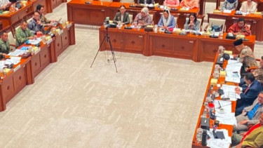 Lewat Paripurna, DPR Setujui Hibah Kapal Induk Giuseppe Garibaldi dari Italia