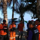 Tim Sar Gabungan Kembali Evakuasi 1 Jenazah Mengapung di Laut