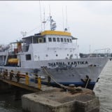 Cuaca Buruk, KSOP Tunda Keberangkatan Kapal Situbondo-Madura