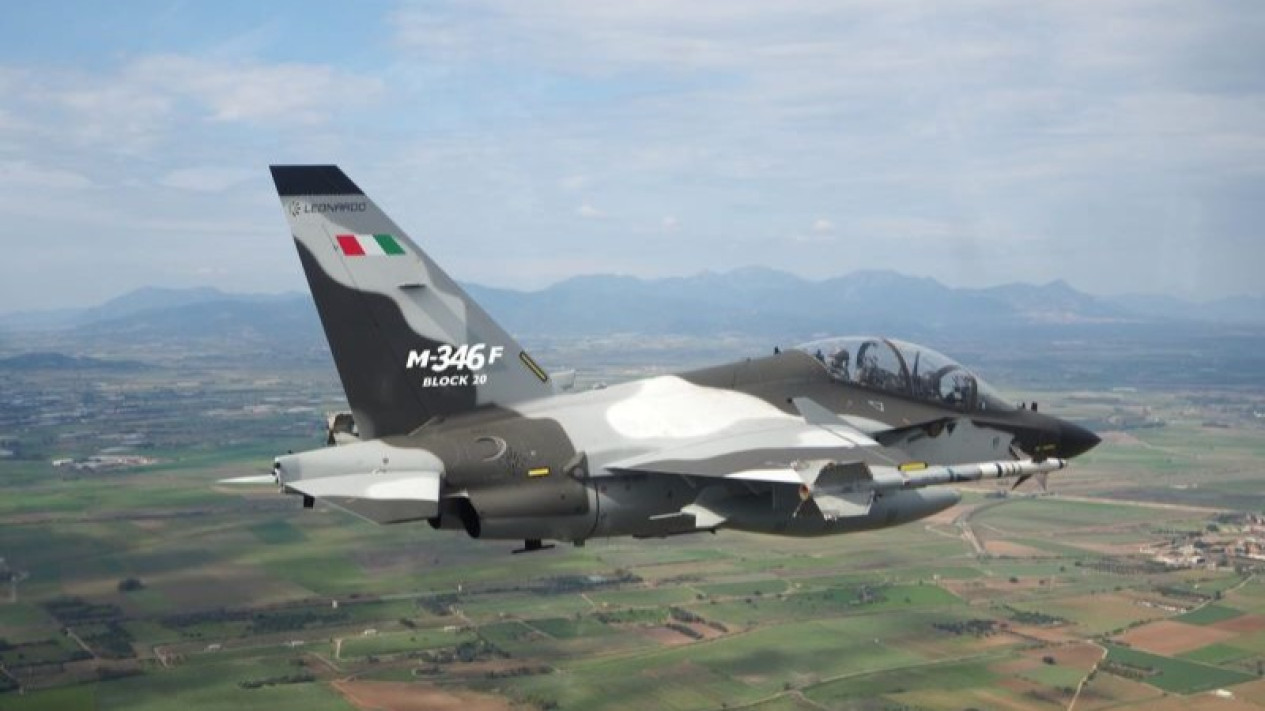 Kementerian Pertahanan Beli 12 Pesawat Jet M-346 Block 20 untuk TNI AU
            - galeri foto