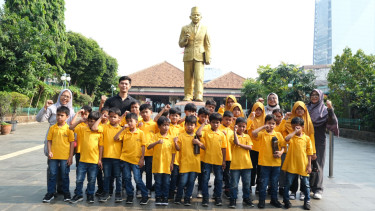 Menuju 500 Tahun Jakarta, UP Museum Kesejarahan Jakarta Ajak Anak-Anak Panti Sosial Petualang Sejarah