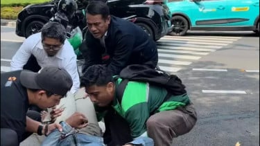 Viral Mentan Amran Tolong Korban Kecelakaan di Pinggir Jalan Menteng saat Hendak Bertemu Prabowo, Diapresiasi Warganet