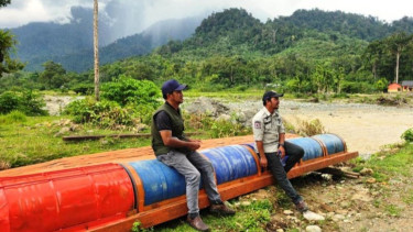 Jembatan Gantung Rusak Akibat Banjir Bandang, Pemkab Aceh Barat Siagakan Rakit Darurat