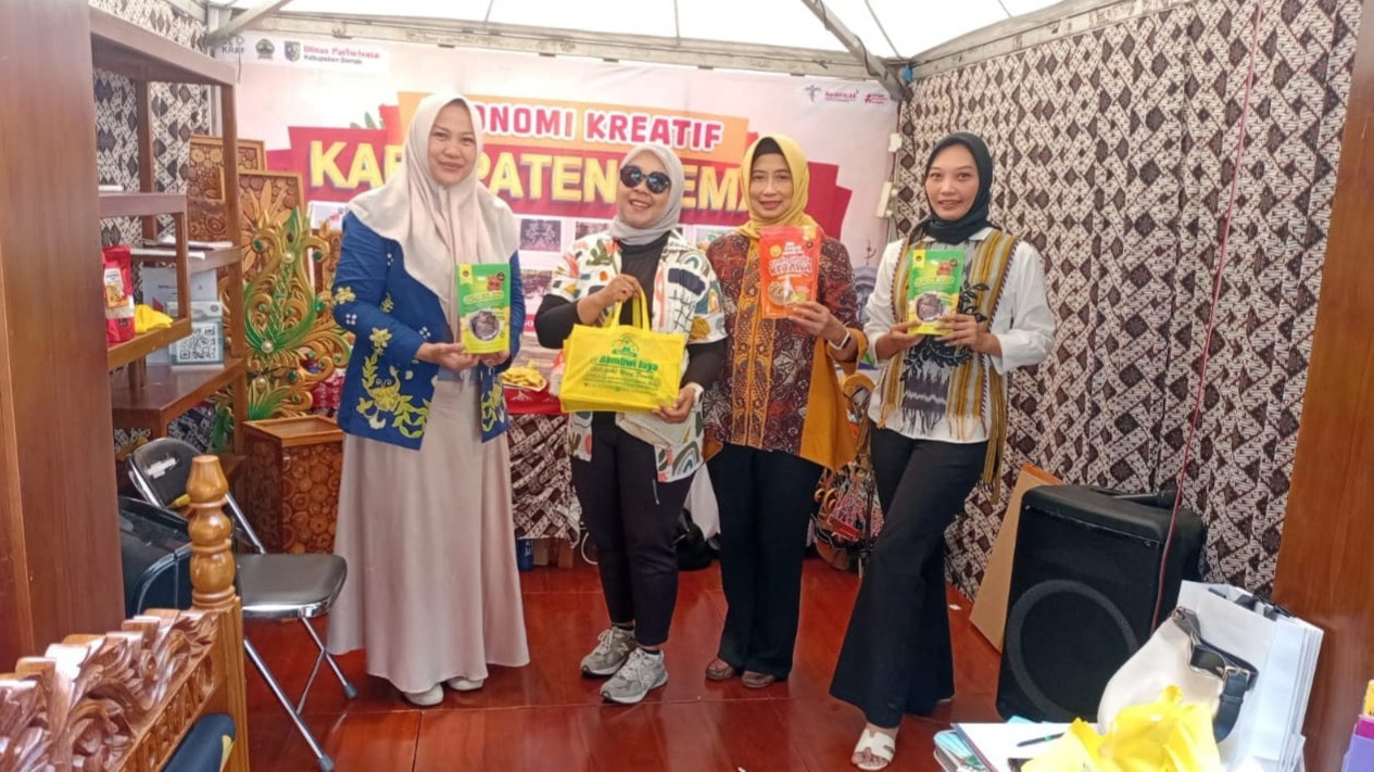 UMKM Oleh-Oleh Khas Demak Sukses Perluas Pasar dan Berhasil Naik Kelas Berkat Pemberdayaan BRI
            - galeri foto