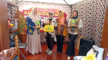 UMKM Oleh-Oleh Khas Demak Sukses Perluas Pasar dan Berhasil Naik Kelas Berkat Pemberdayaan BRI